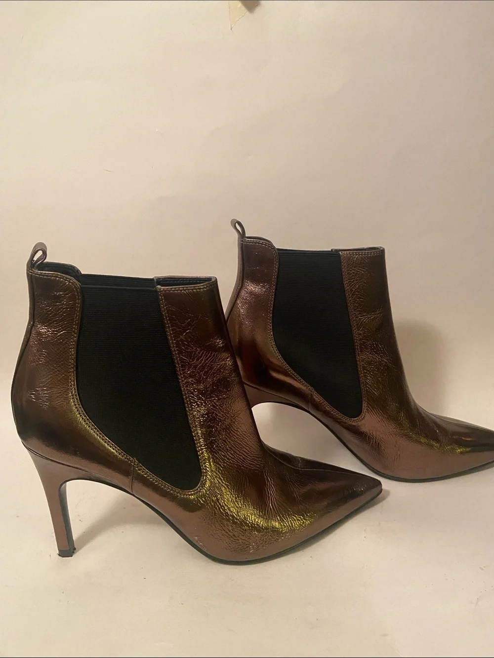 Nine West Metallic Bronze Leather Pointed-Toe Chelsea Booties 8.5” Stilettos